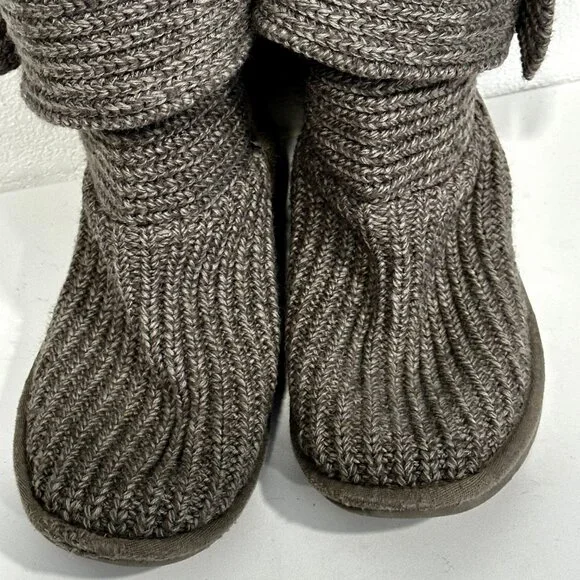 UGG Cable Knit Boots Grey Tall / Fold Over For Shorter Length 3 Button US Size 6 - Picture 7 of 11